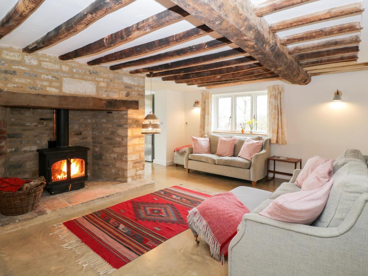 High Cogges Farm Holiday Cottages Вітні Екстер'єр фото